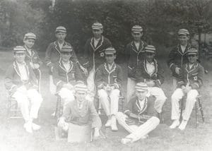 252.1986/61. A school cricket team, possibly from Finnart House School in Oatlands.