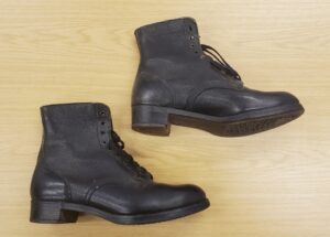 272.1989/2 Land Girls boots